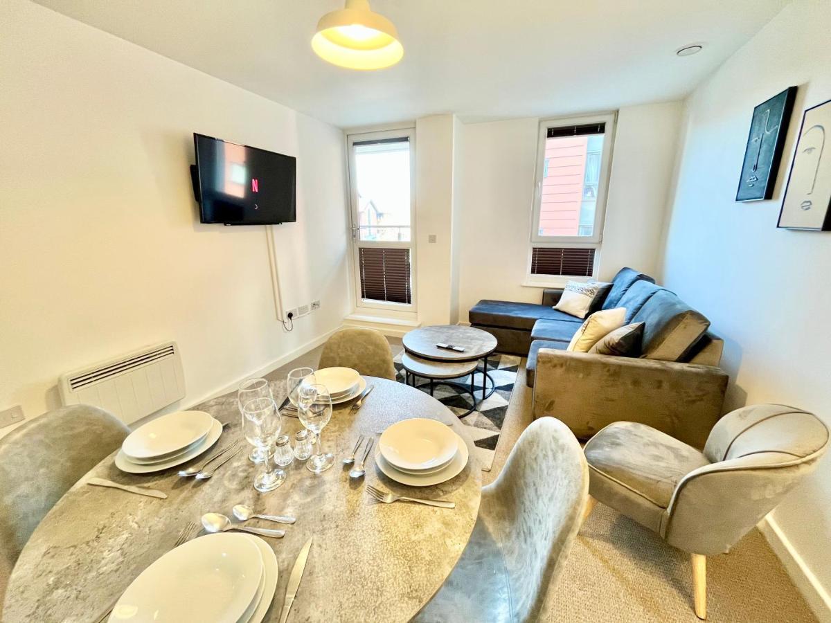 2 Bedroom, 2 Bathroom Modern Apartment Close To Ocean Village, Free Parking, Single Or Double Beds Southampton Zewnętrze zdjęcie
